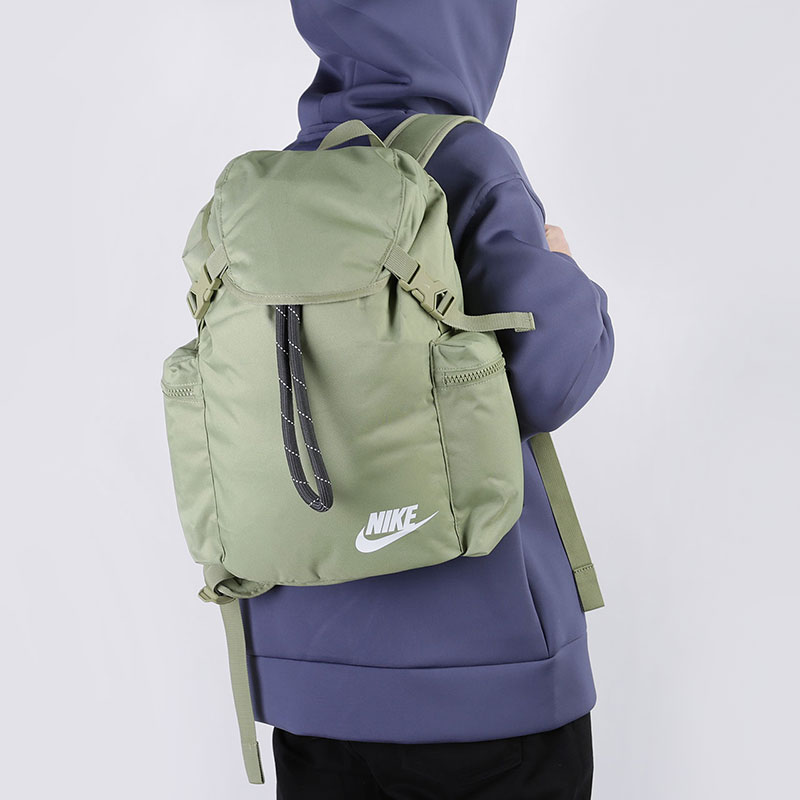  зеленый рюкзак Nike Heritage Rucksack 24L BA6150-310 - цена, описание, фото 1
